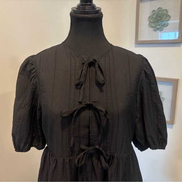 OAK + FORT Black Puff Sleeve Tie-Front Babydoll Mini Dress NWT! - Picture 7 of 16